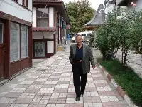 Yaş 84 Yolun Yarısı Eder