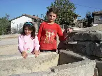 İki Çeşme Bir Oluk