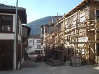 Aceleci Değiliz