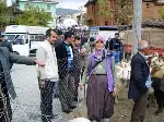 O, Pazarda Küçükbaş Hayvan Satıyor
