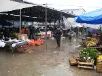 Kar Yağışı ve Soğuk Hava Pazarcı Esnafını Etkiledi