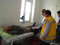 Odun Yerine Ayağını Kesti
