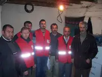 Evi Yanan 9 Kişilik Aileye Kızılay Yardım Etti
