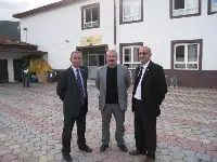 Menderes Daşkıran Eski Okulunu Ziyaret Etti