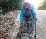 Veliye Yılmaz (77) Yürümekten Yılmıyor