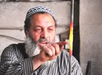 Demir Parçalarını Sanat Eserine Dönüştürüyor
