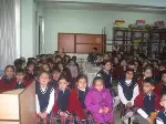 Okulda Tiyatro Salonu Olmayınca !!!