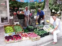 Taraklı'da Ürünler Tarladan Tüketiciye Sunuluyor