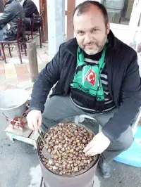 Kestane Tezgahları Süslüyor