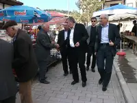 Toçoğlu Yöresel Ürün Pazarını Gezdi