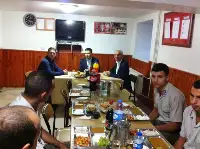 Askerlerle Birlikte Oruç Açtılar