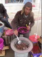 Kestane Tezgahları Doldurdu