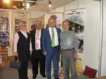 İzmir'de Taraklı Standında Tanıdık Ünlü Simalar Vardı