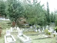 Mezarlıkta Program
