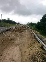 Ve Çöken Yolda Geçici Önlem Alındı