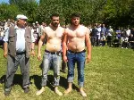 KOMŞU İLÇE MAHALLESİ'N DE ATA SPORUMUZ KARAKUCAK GÜREŞİ…