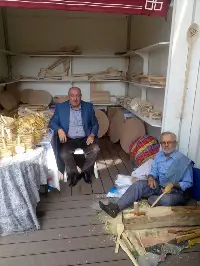 Taksim Meydanı'n da Sanatını Sergiliyor