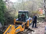 Gürleyik Su Kaynağında Umutla Bekleyiş