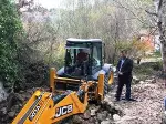 Gürleyik Su Kaynağında Umutla Bekleyiş