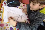 Öğrencilerden Karakalem Çalışması