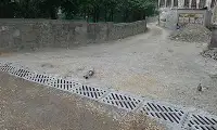 Demir Izgaralara Takılan Otomobil Sürücüleri Tepkili