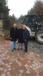 Taraklı İmam Hatip Ortaokulu, yol düzenlemesi yapılıyor.