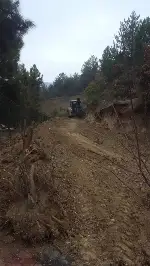 Taraklı İmam Hatip Ortaokulu, yol düzenlemesi yapılıyor.