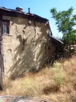 Mahalle Sakinlerini Korkutan Ev