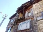 Mahalle Sakinlerini Korkutan Ev