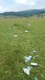 Taraklı Belediyesi Ekipleri Karagöl Yaylasında Temizlik Yaptı