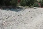 OKUL YOLU TAMAMLANMAYI BEKLİYOR