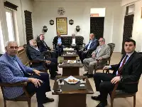Özkaraman Meclis üyeleriyle beraber Kaymakam'ı ziyaret etti.