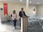 Yenidoğanda Öğretmenler Günü
