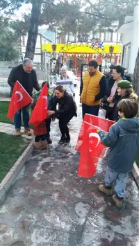 Mehmetçiğe Destek Sürüyor