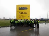 Taraklılı Çiftçiler, TürkTraktör fabrikasında