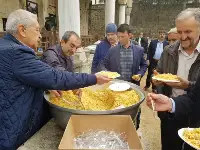 Cuma Namazı Sonrası Pilav Dağıtıldı