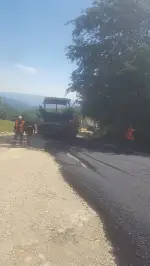 İki Mahalle Arasına Sıcak Asfalt 