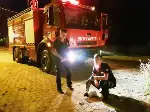 İtfaiyeden Gece Yarısı Yavru Köpek Kurtarma Operasyonu