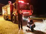 İtfaiyeden Gece Yarısı Yavru Köpek Kurtarma Operasyonu