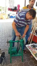 Kurbanlık Bıçaklar Bileniyor