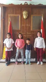 Zeynep ve Meryem’in Okul Sevinci