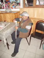 Yürürken Baston Yapıyor