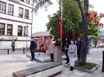 TARAKLI’DA 29 EKİM CUMHURİYET BAYRAMI ÇELENK SUNMA TÖRENİ: