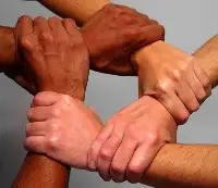 İNSAN VAR İNSAN VAR!