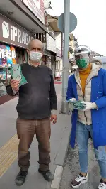 Taraftara Maske Dağıtıldı