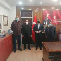 Eğitim Bir Sen Taraklı Temsilciliği, Taraklı Kaymakamı Özgür Kaya’yı makamında ziyaret etti