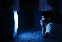 ÇOCUKLARIMIZ NEDEN TELEVİZYON KARŞISINDA DONUP KALIYOR?