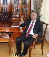 Av. Dr. Seyithan Güneş Aramızda