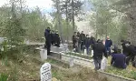 Cenaze namazı Evinin önünde kılındı