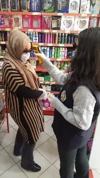 Polis kapı kapı dolaşıp ateş ölçtü